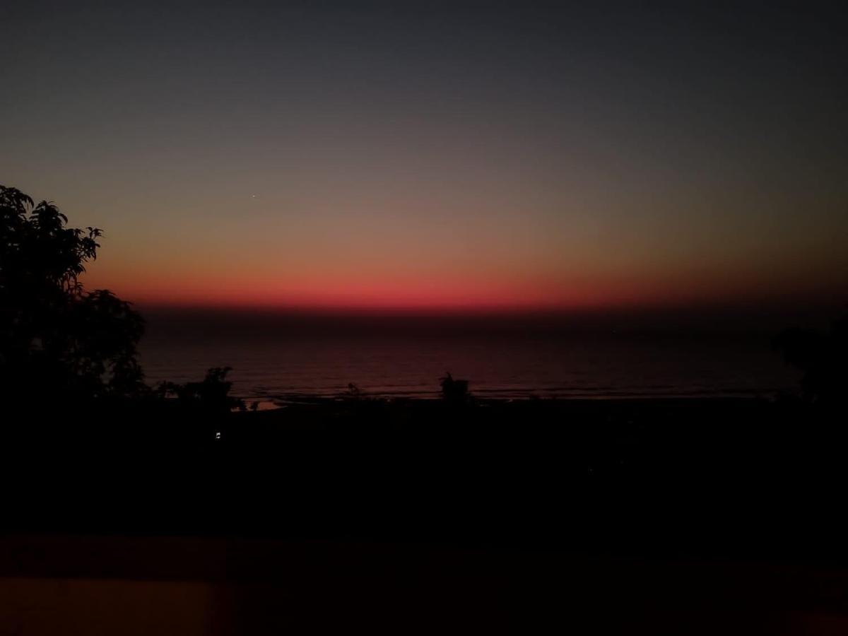 Villa Infinity By The Sea Murud  Екстериор снимка