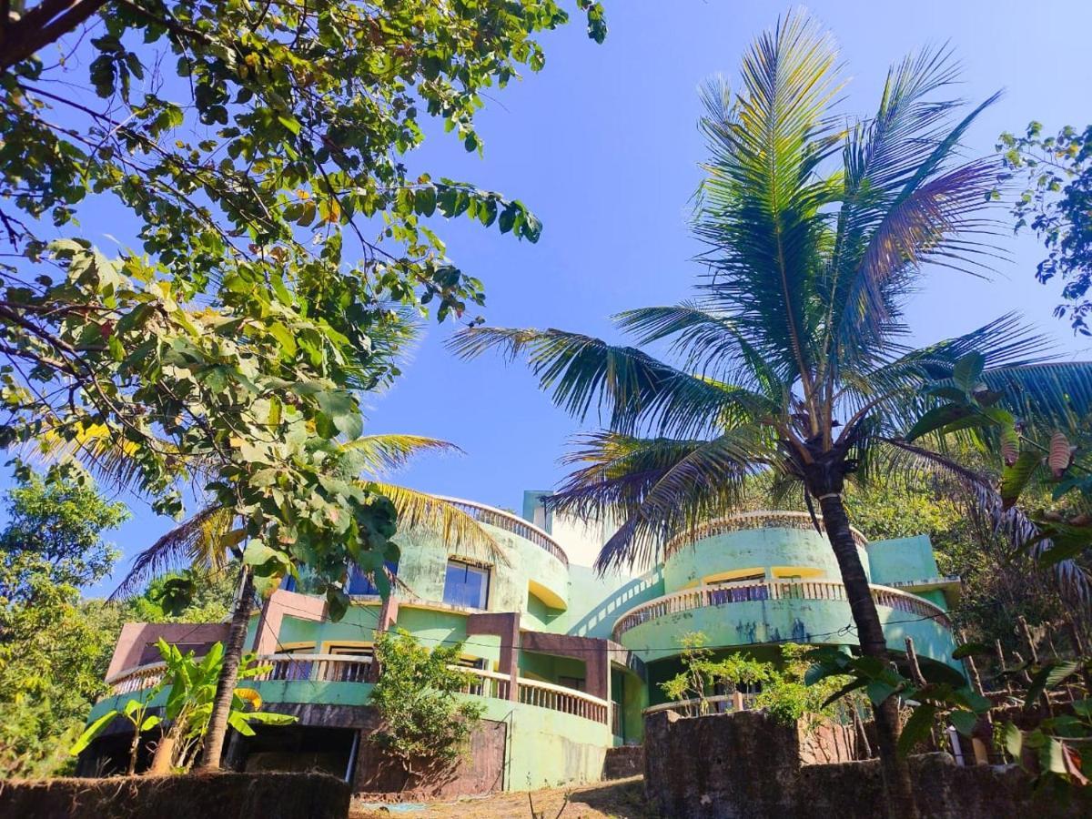 Villa Infinity By The Sea Murud  Екстериор снимка