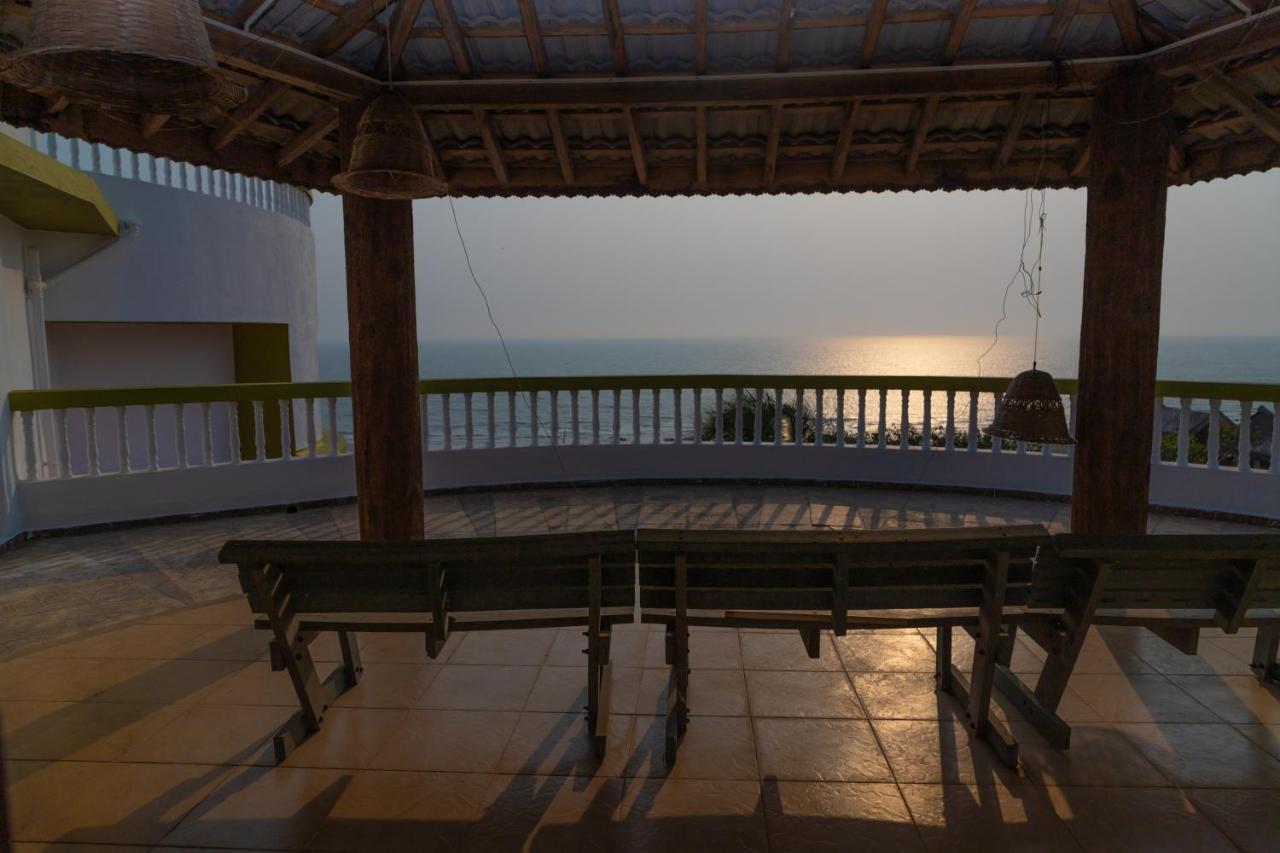 Villa Infinity By The Sea Murud  Екстериор снимка
