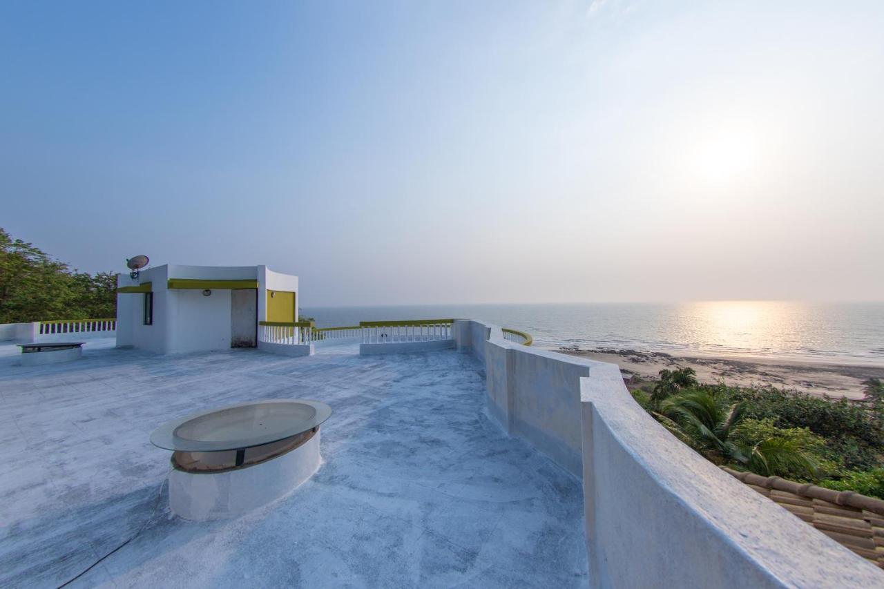 Villa Infinity By The Sea Murud  Екстериор снимка