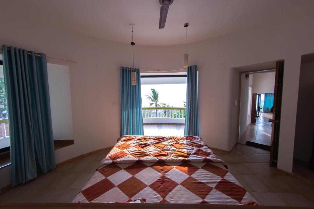 Villa Infinity By The Sea Murud  Екстериор снимка