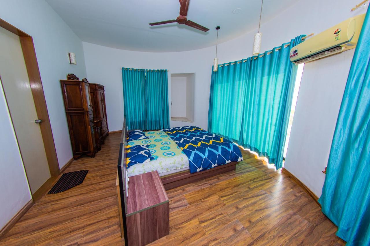 Villa Infinity By The Sea Murud  Екстериор снимка