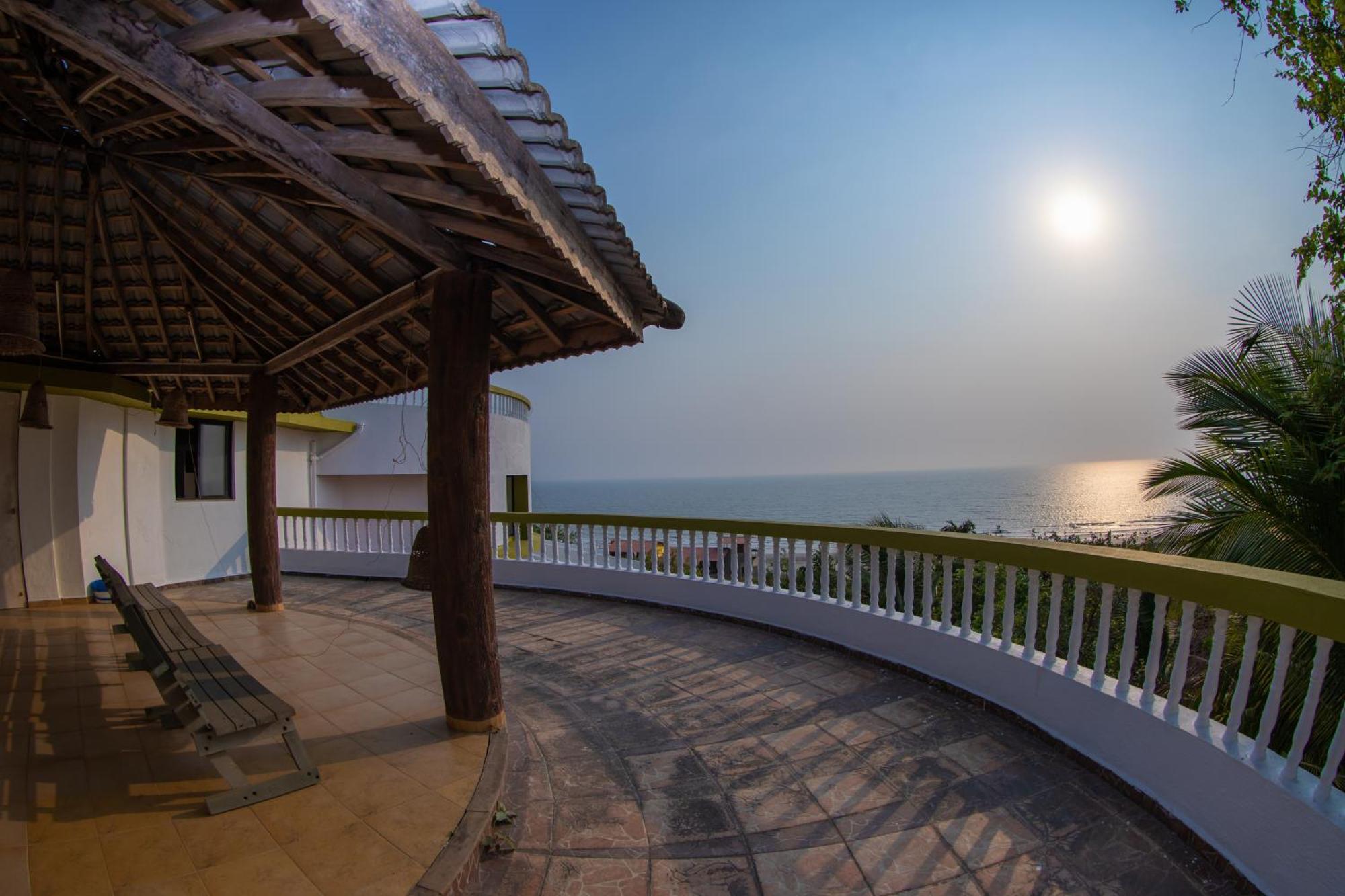 Villa Infinity By The Sea Murud  Екстериор снимка